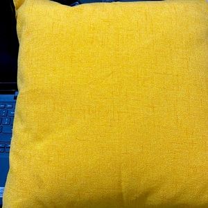 4 Decorative throw pillows cover with 16 *16 insert